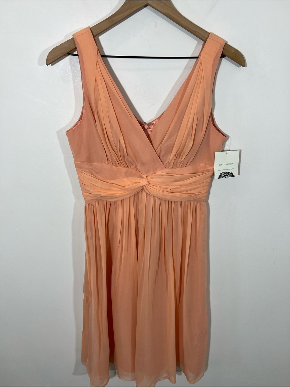 NWT Donna Morgan V-neck dress | Size 6